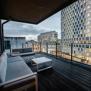  Apartment With Stunning View In Center