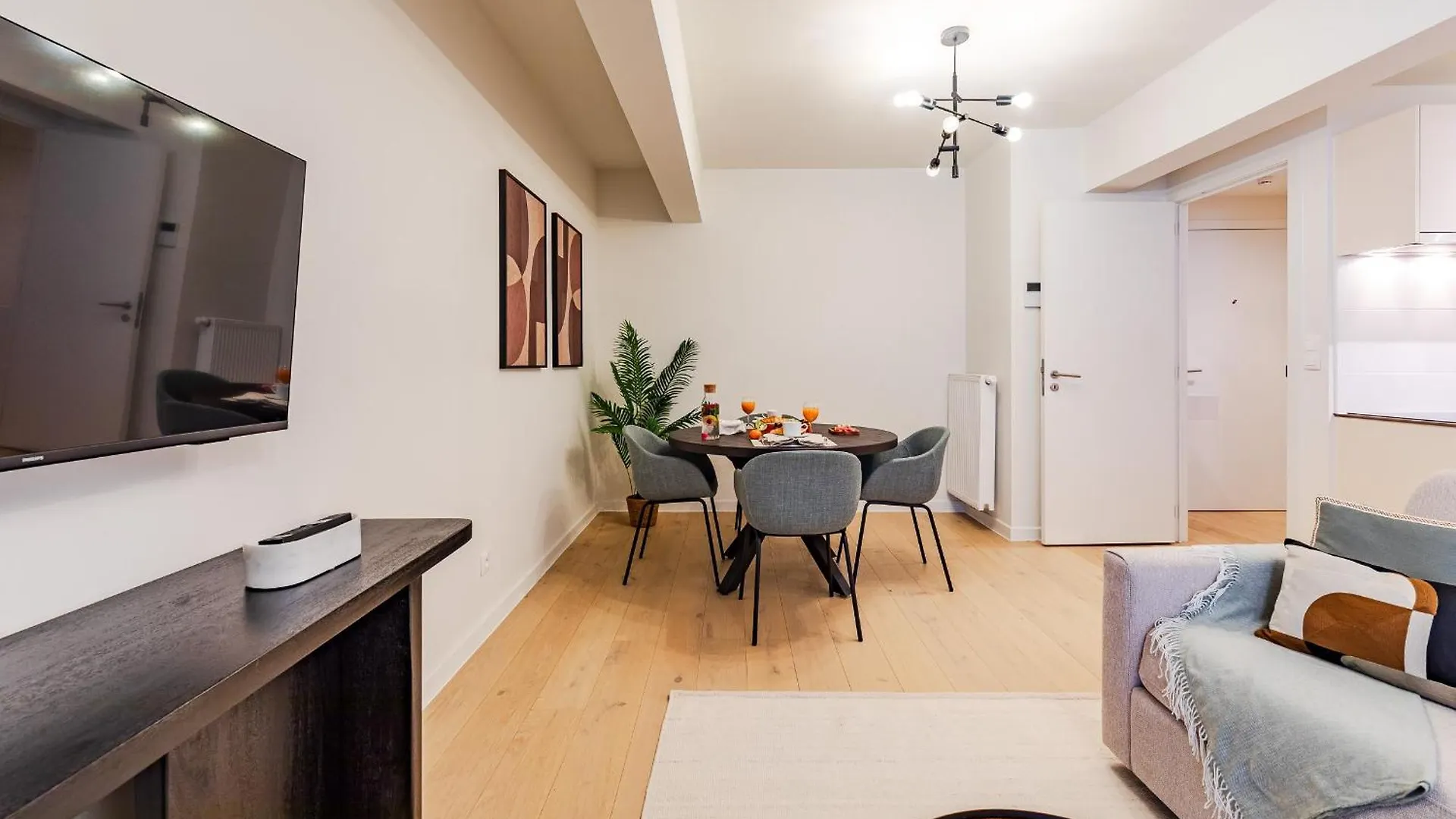 Diamant 1Br Apartment Brussels
