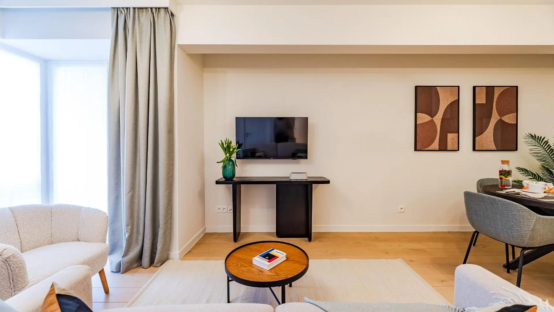 Diamant 1Br Apartment Brussels Belgium
